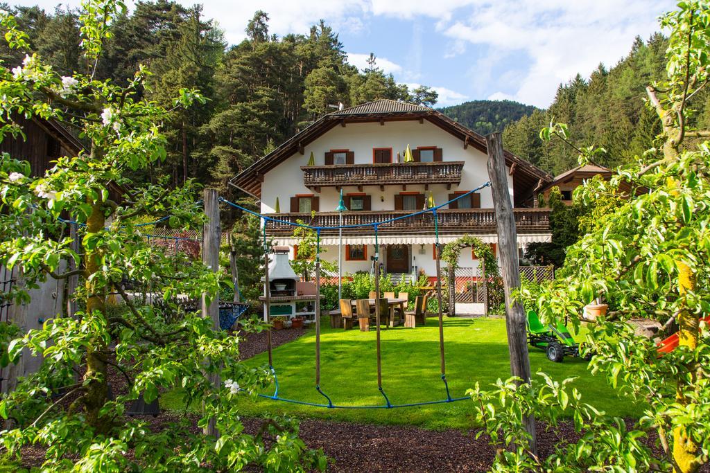 Residence Obermoarhof - Family Apartments With Pool & Playground Vandoies Kültér fotó